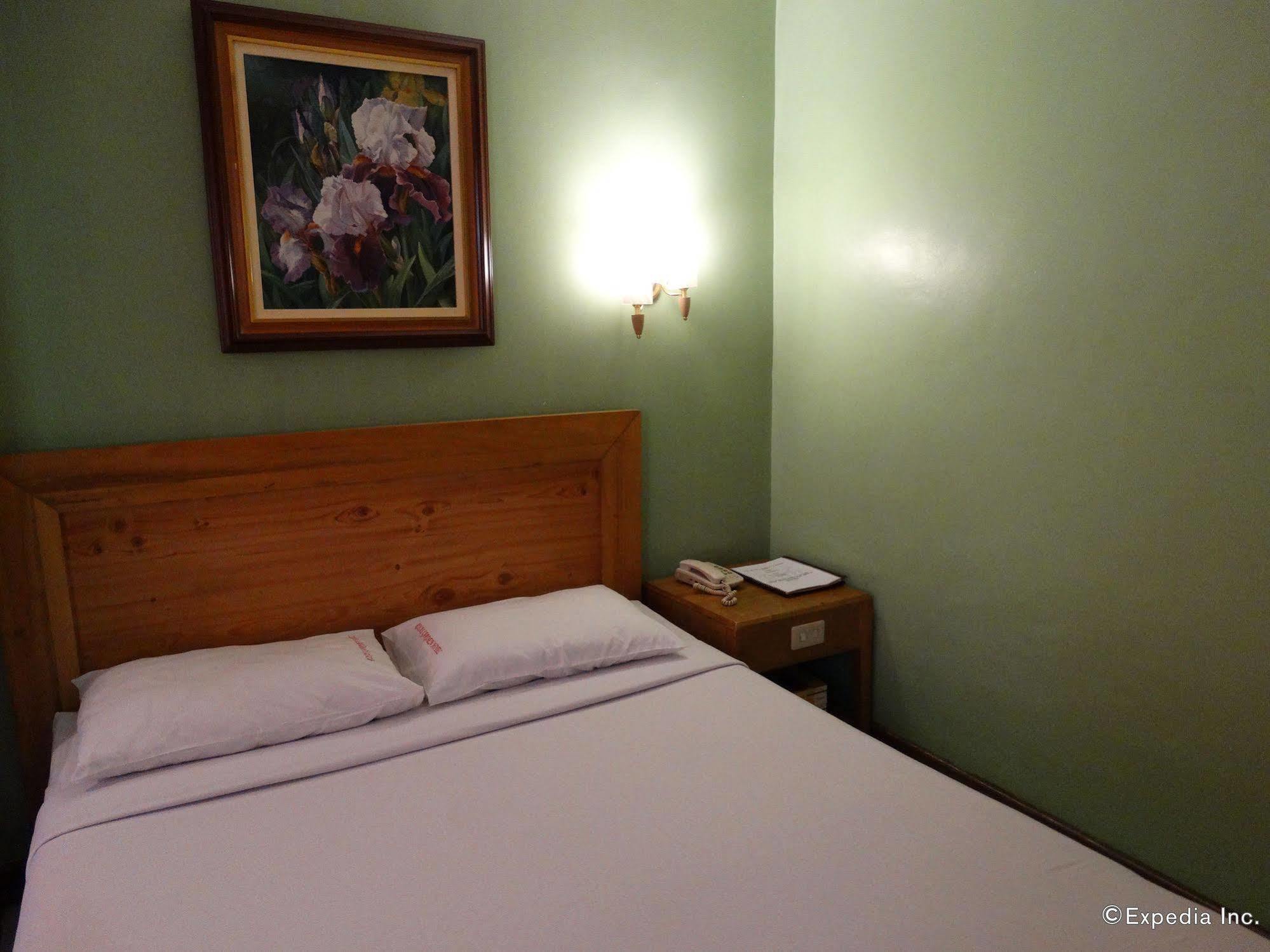 Rosas Garden Hotel Manila Kültér fotó